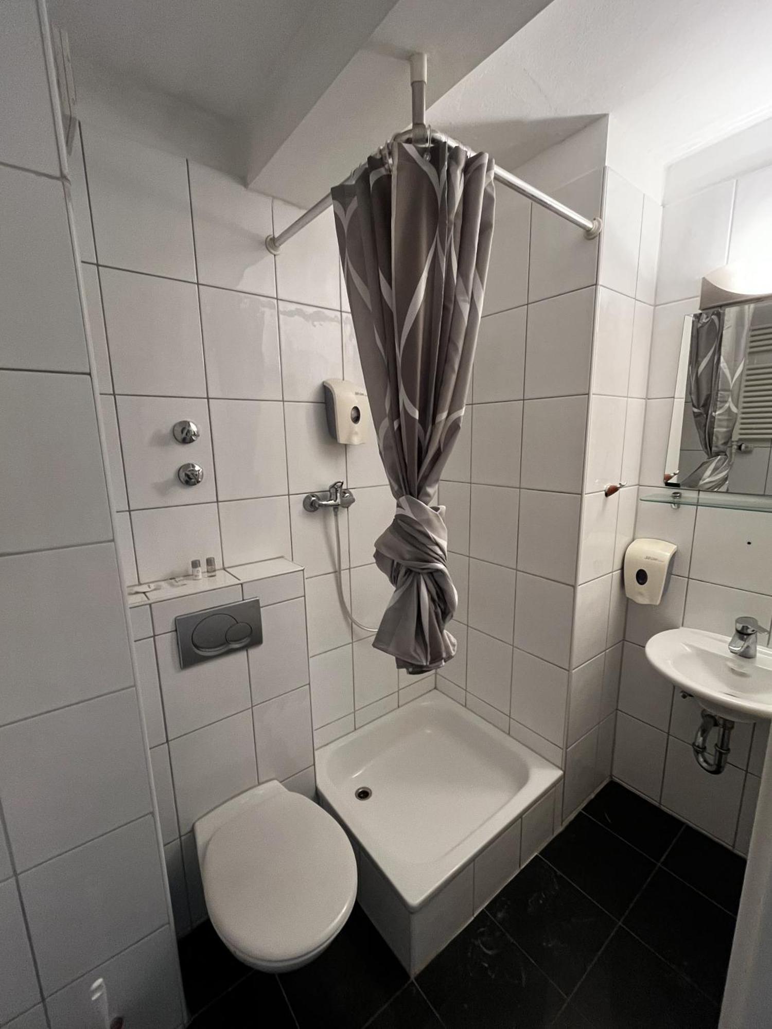 Hotel Tenova Koeln-Neumarkt Hotel *