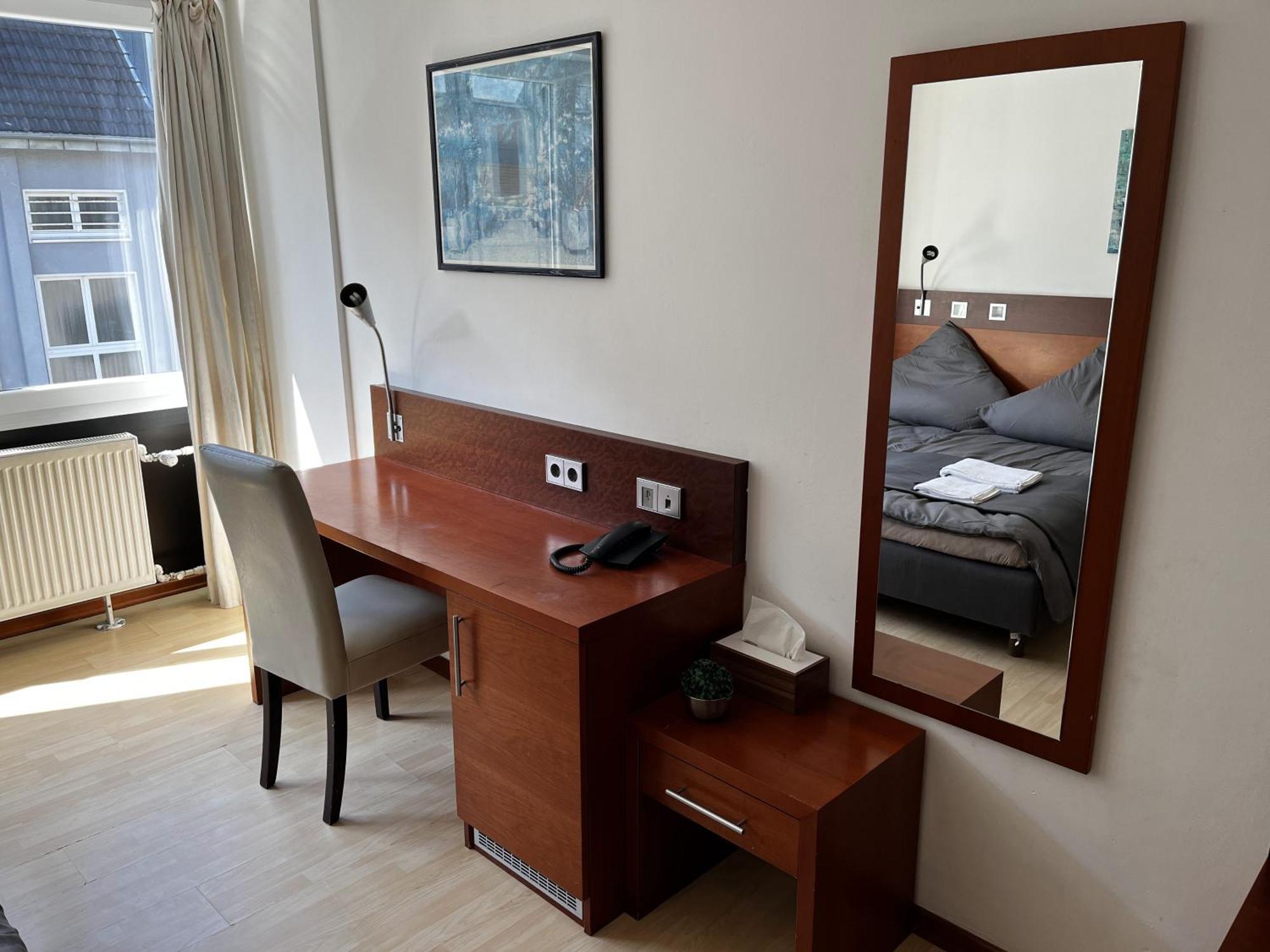 Hotel Tenova Koeln-Neumarkt Hotel Cologne