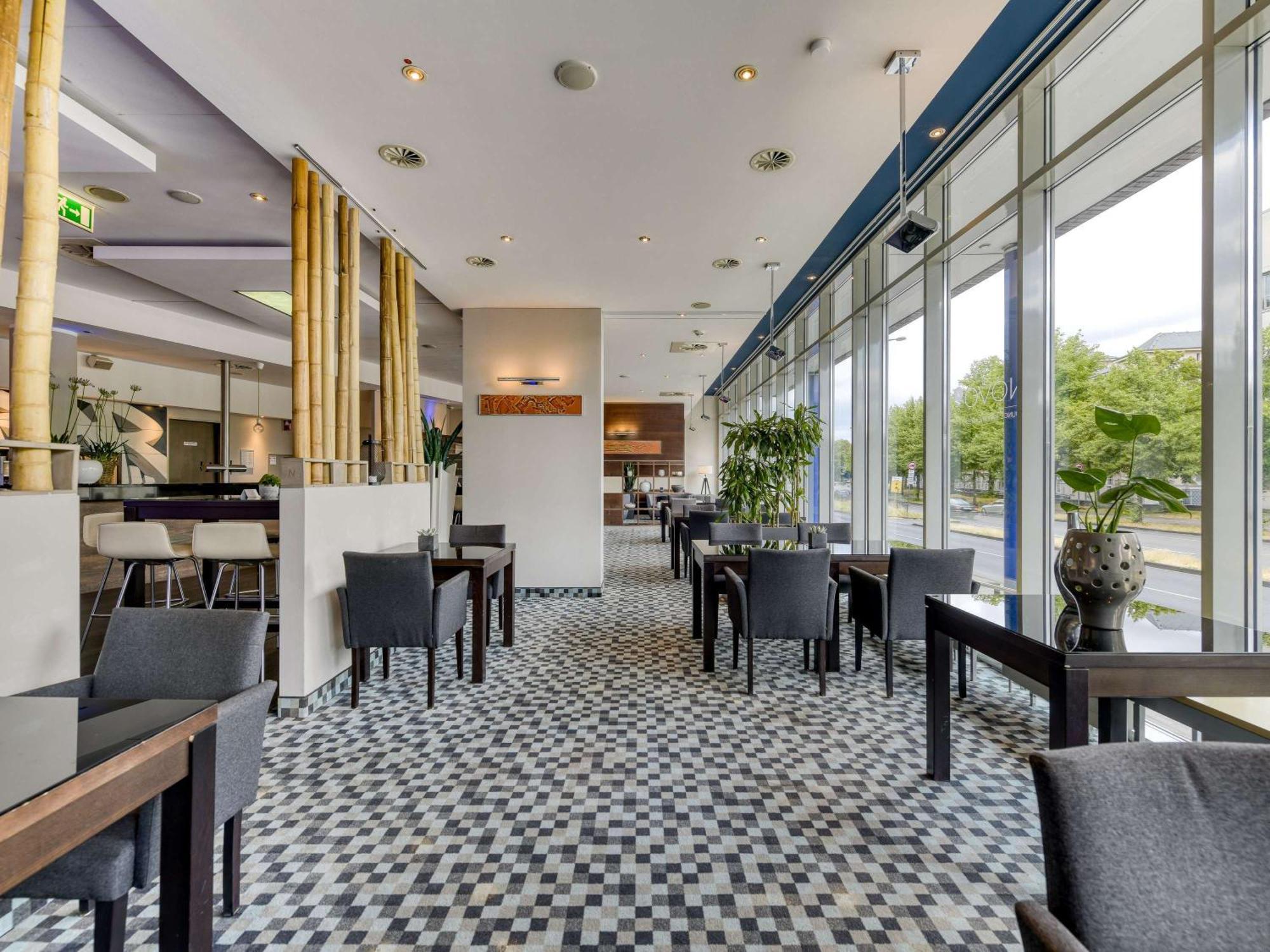 Novotel 4*