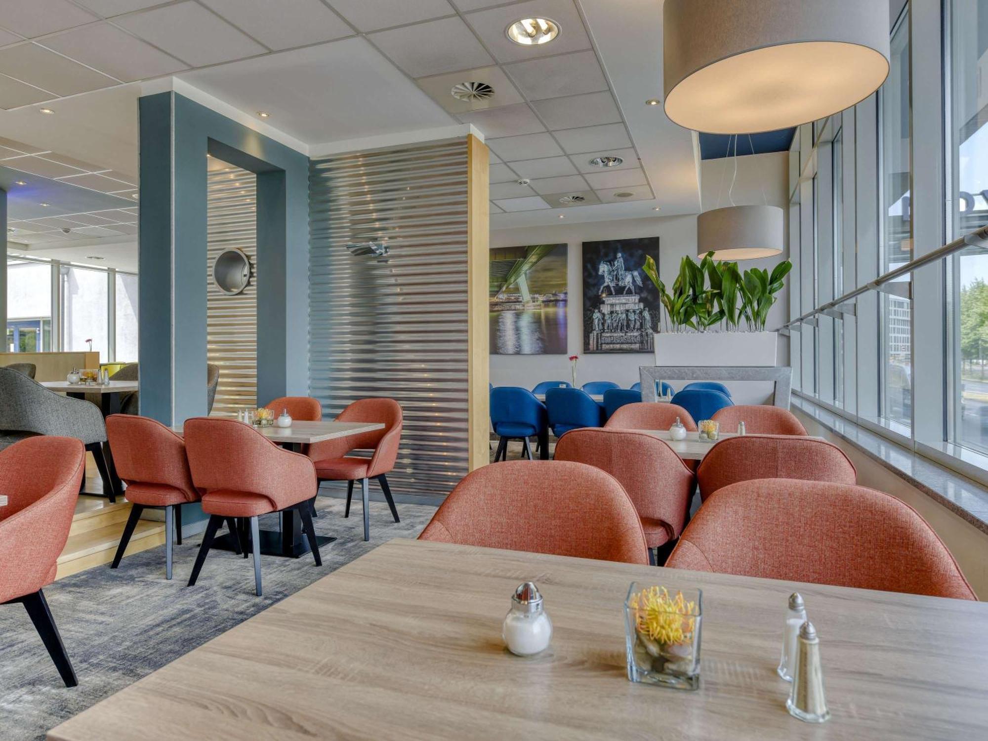 Novotel