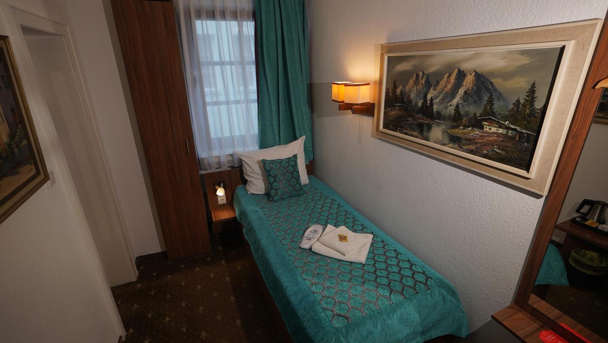 Hotel Und Restaurant Loewenbraeu