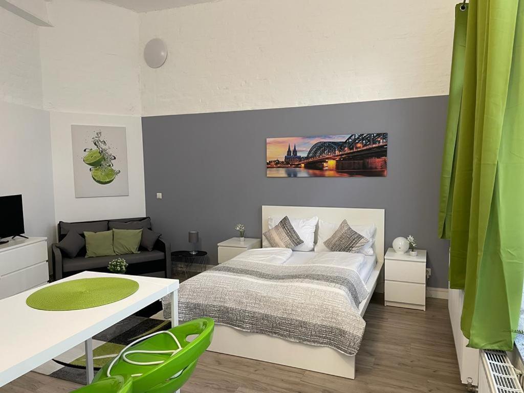 Apartment Cityperle - Ruhige In Direkter Innenstadt Lage Naehe Dom - Köln