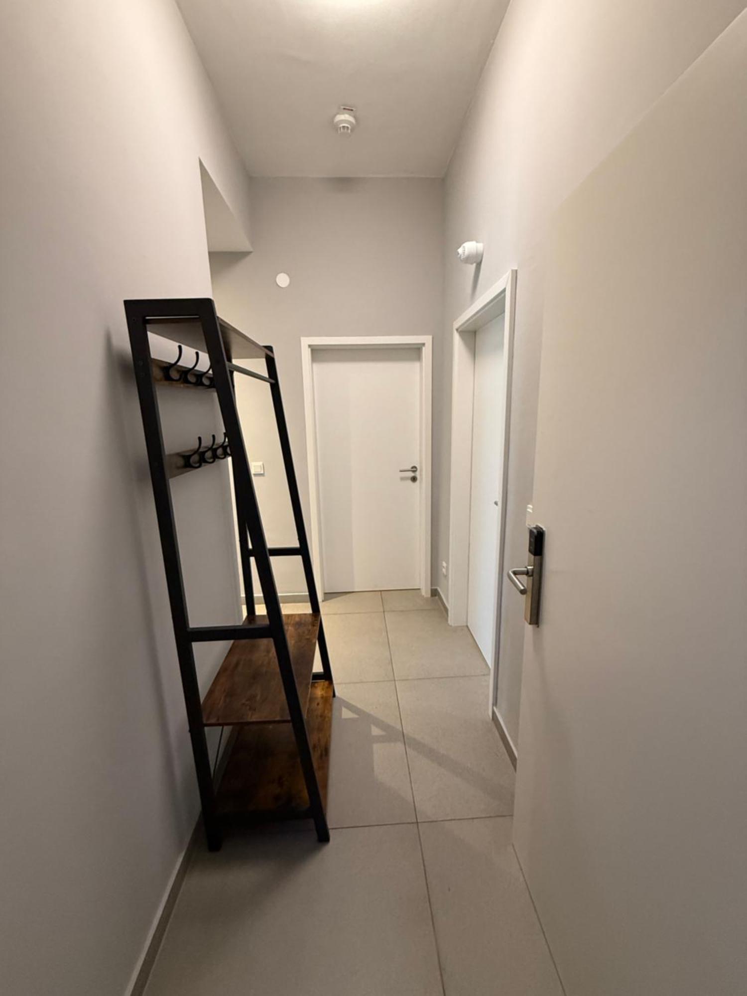 Deluxe Apartment With 2 Rooms L-Peony Apartment Cologne