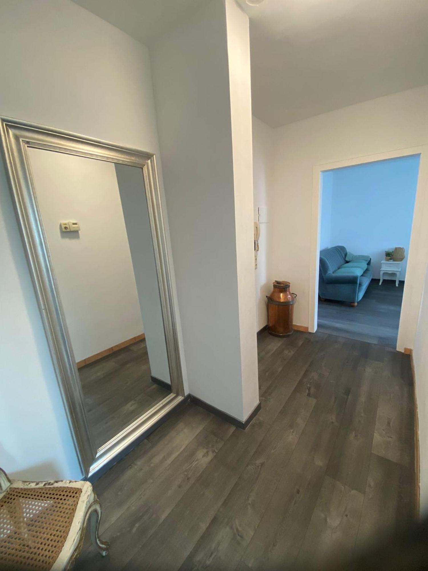 Large - Modern & Fully Equipped - Near Fair Keulen