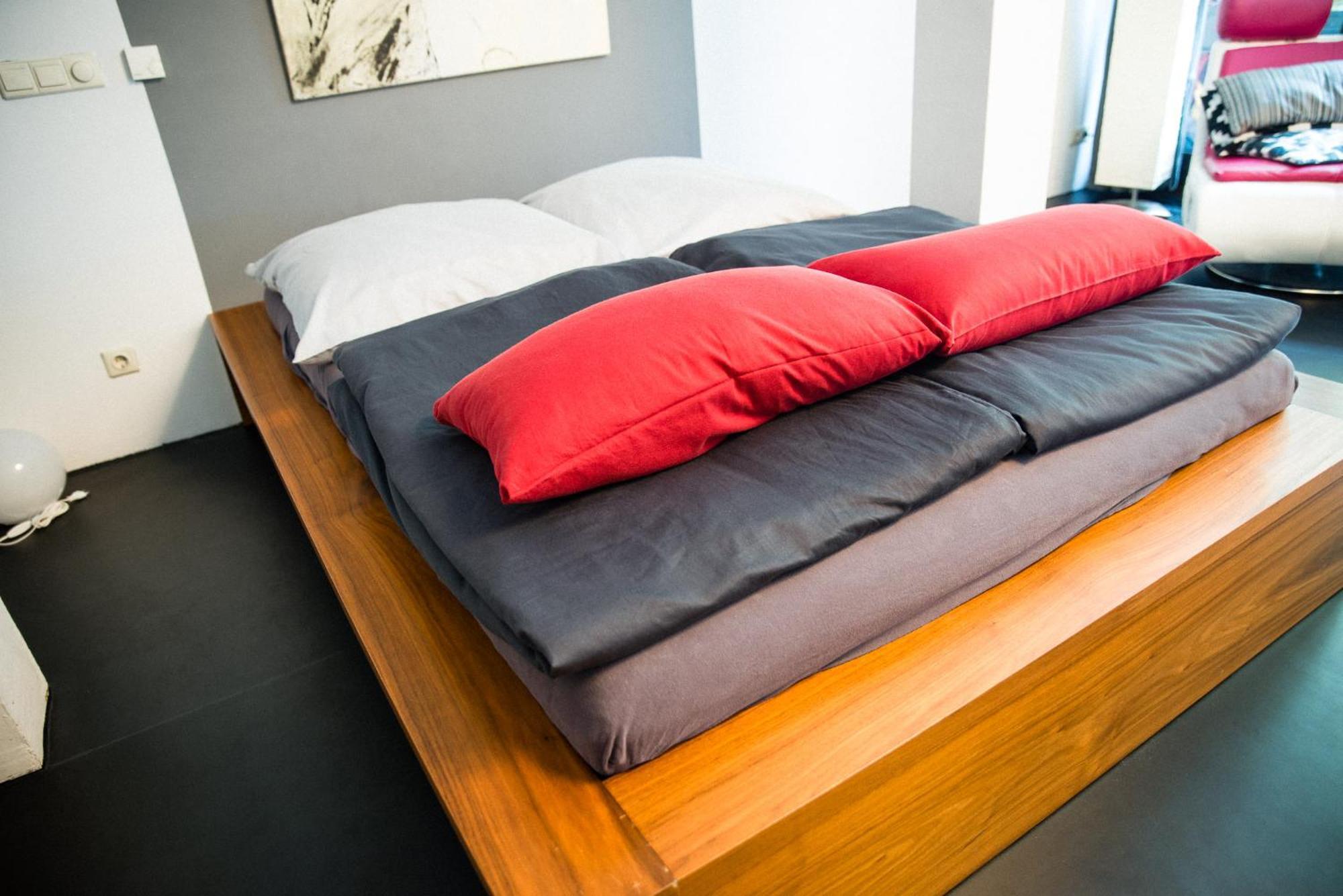 Gartenzimmer In Atelierwohnung Kwatera prywatna Kolonia