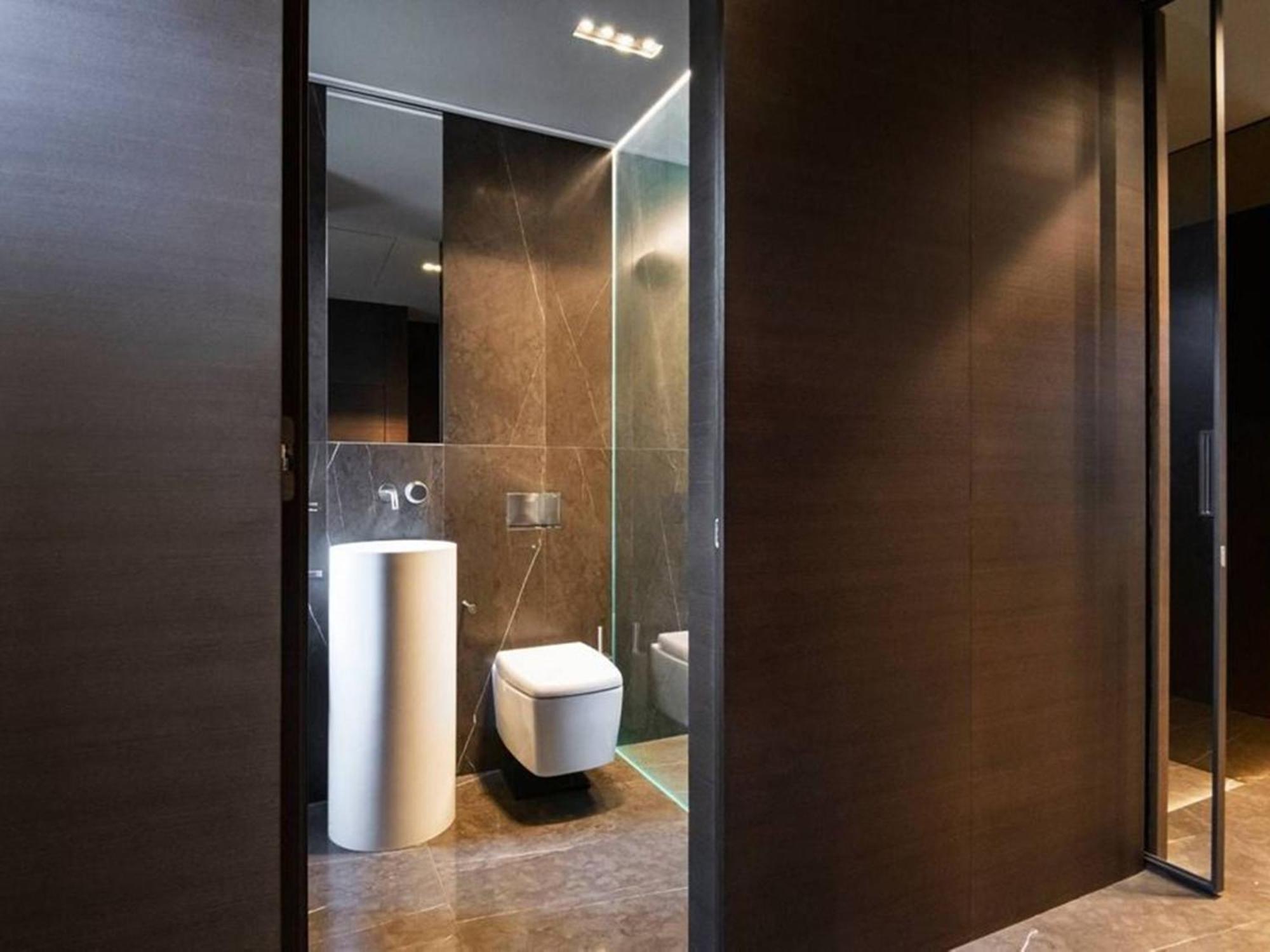 Rhein Crown - A Timeless Above The River Apartamento