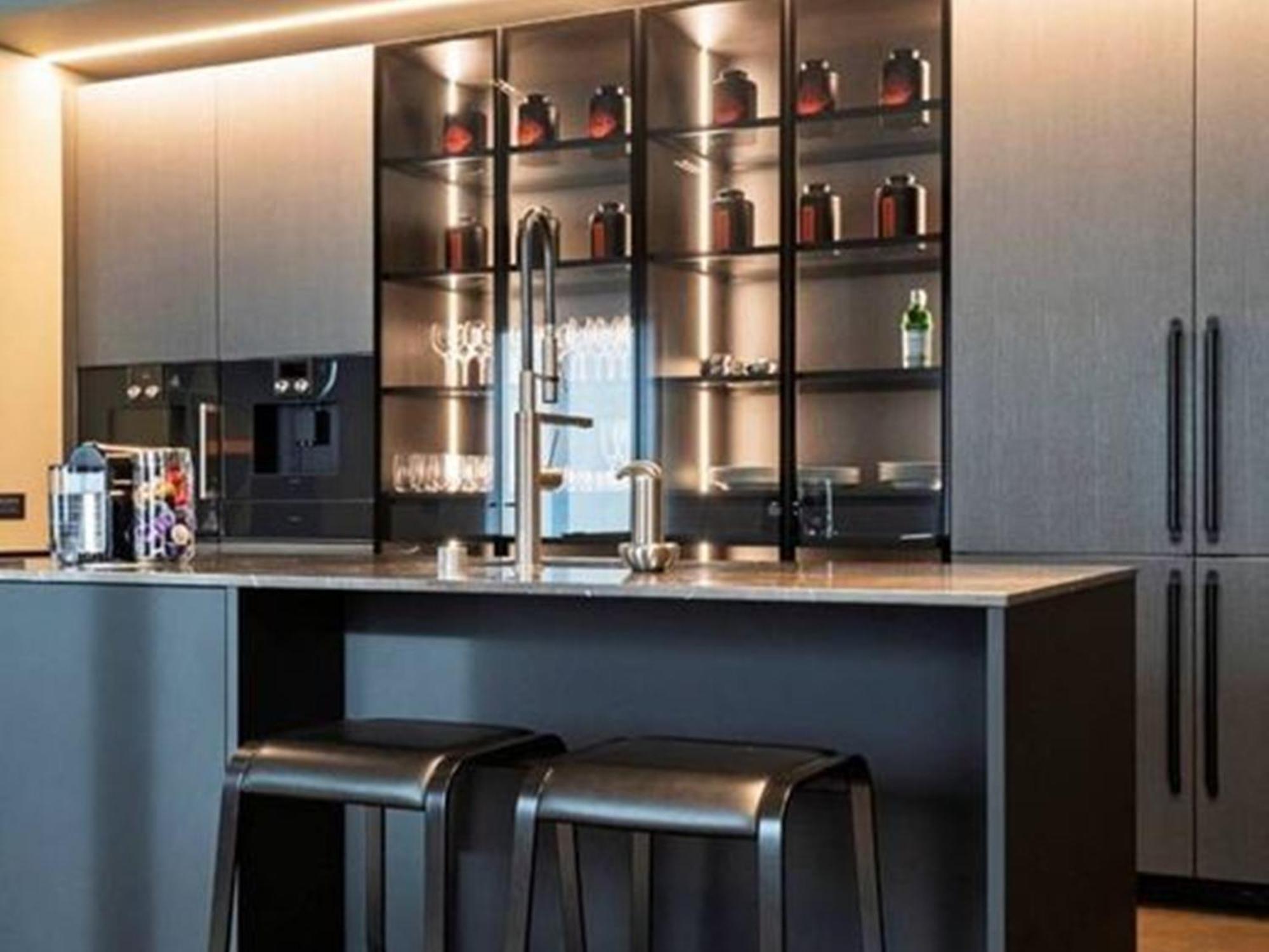 Rhein Crown - A Timeless Above The River Colonia