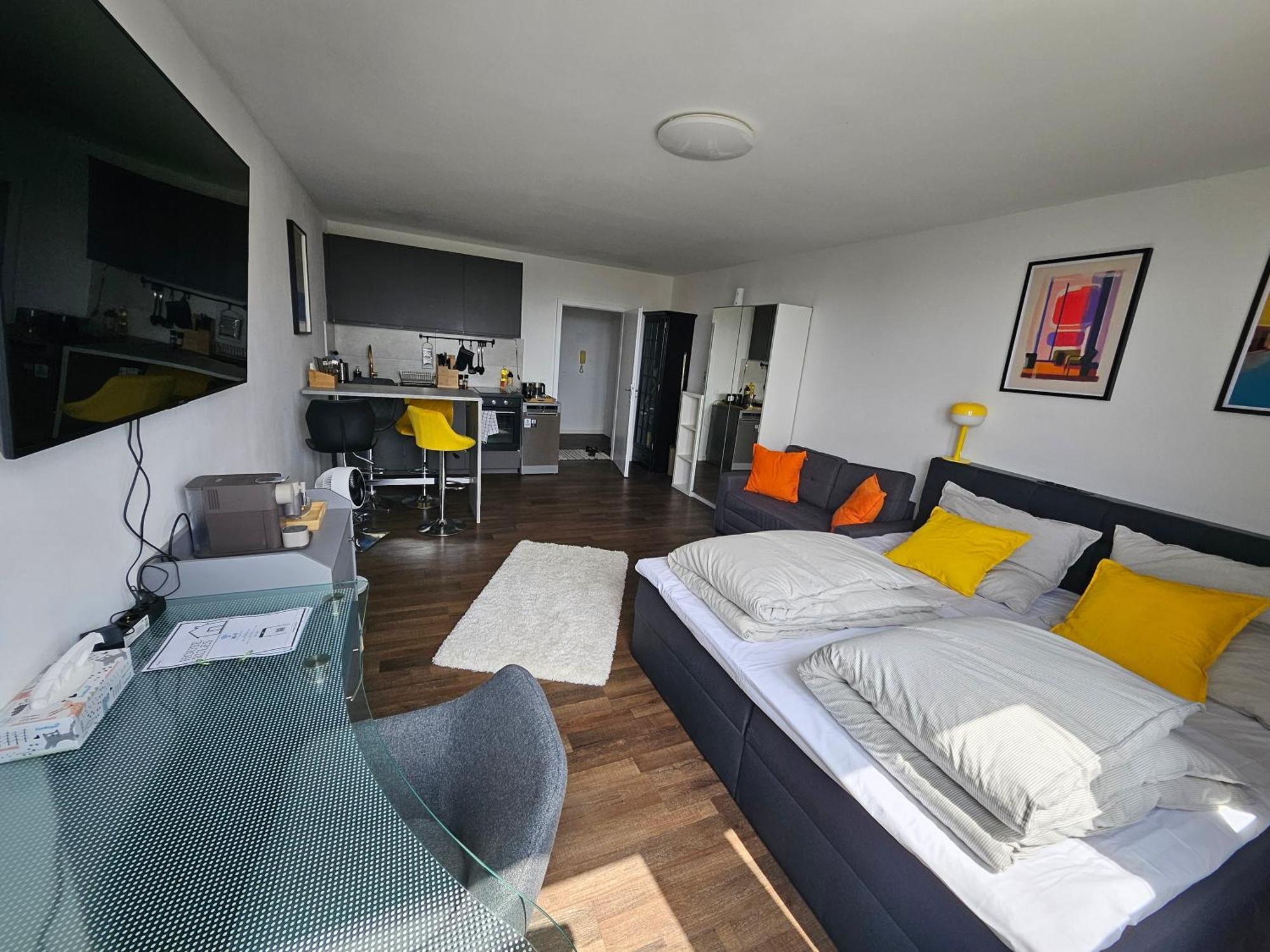 Ehrenfeld - Bright 32m2 Flat Apartment Köln