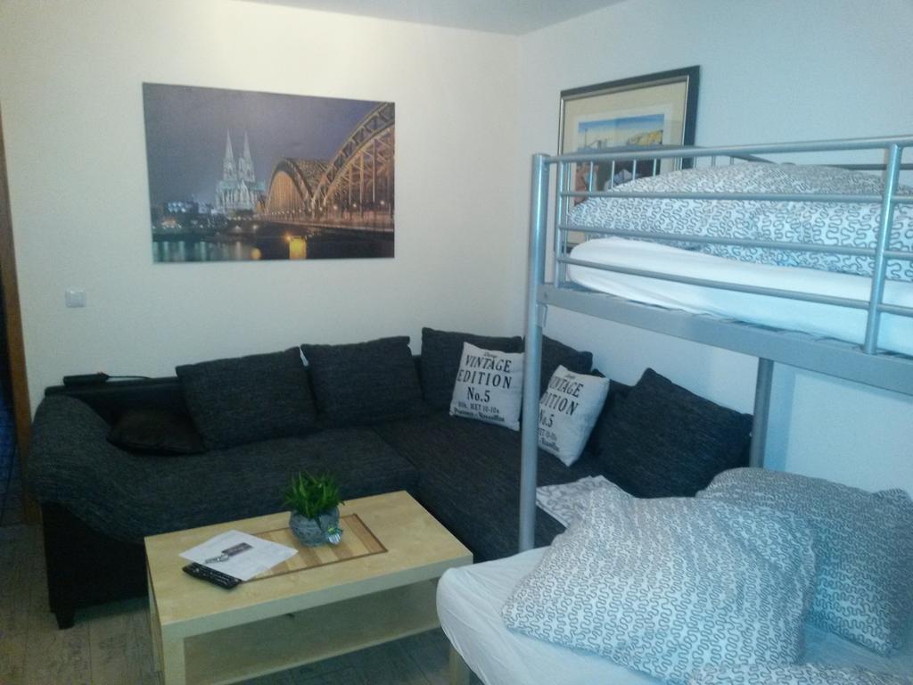 Robert's Rent A Homestay Cologne