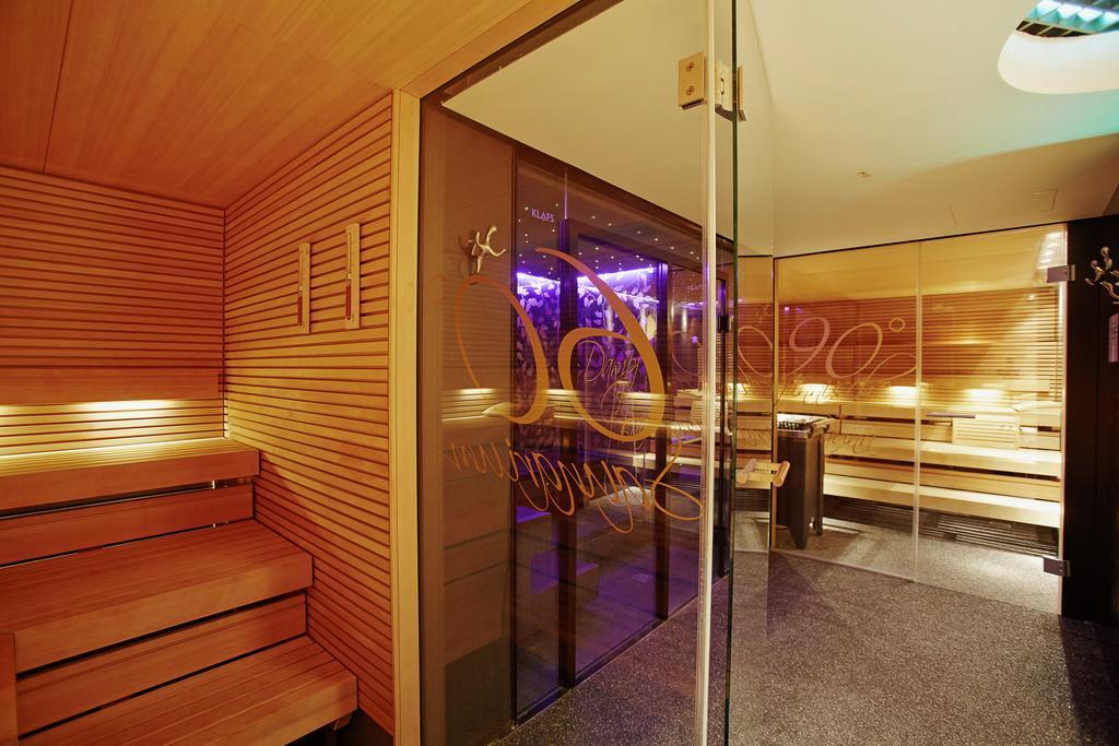 Savoy 4* Cologne