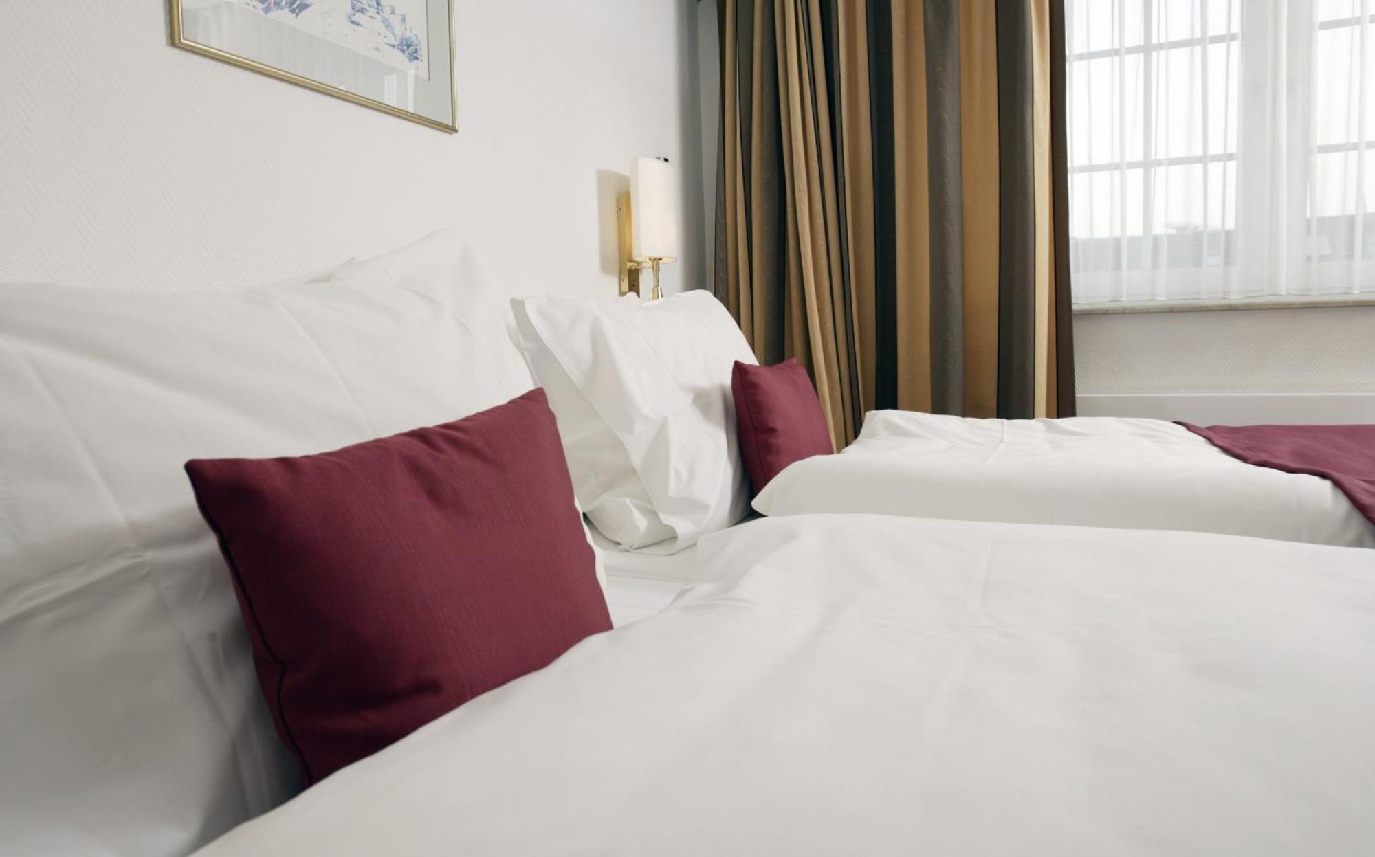 Mercure Friesenstrasse Hotel 4*