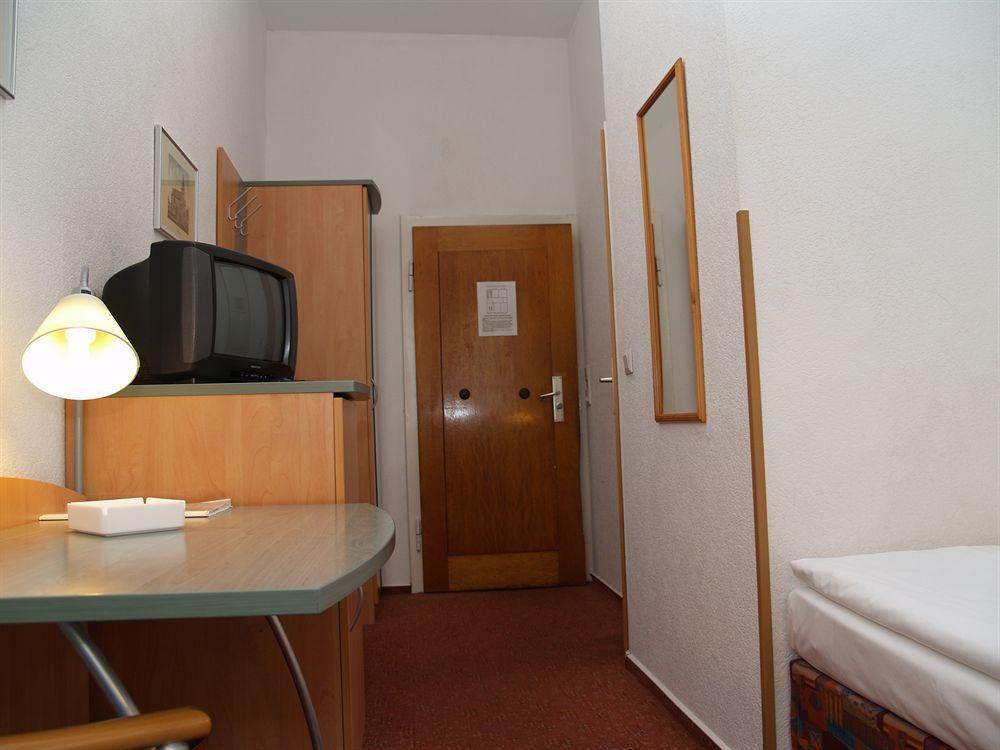 Berg 2* Kolonia