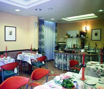 Hotel Mado 4*