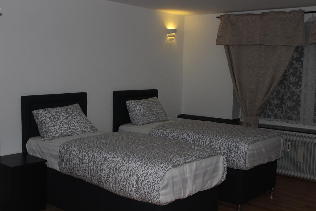Garni Emir Guest house Cologne