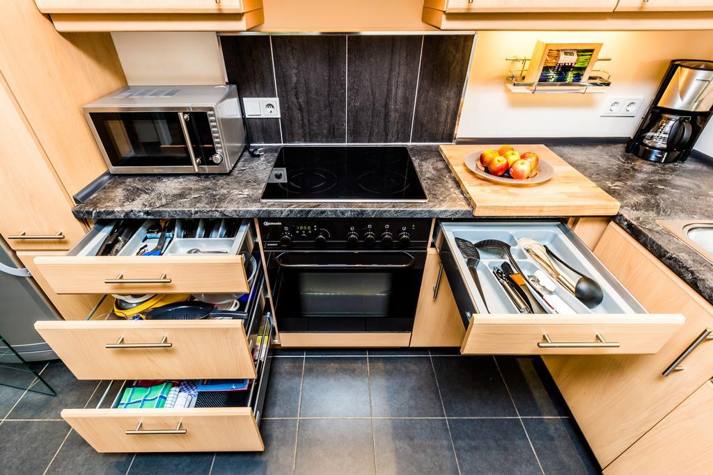 Design In Mit Terrasse Apartment Cologne