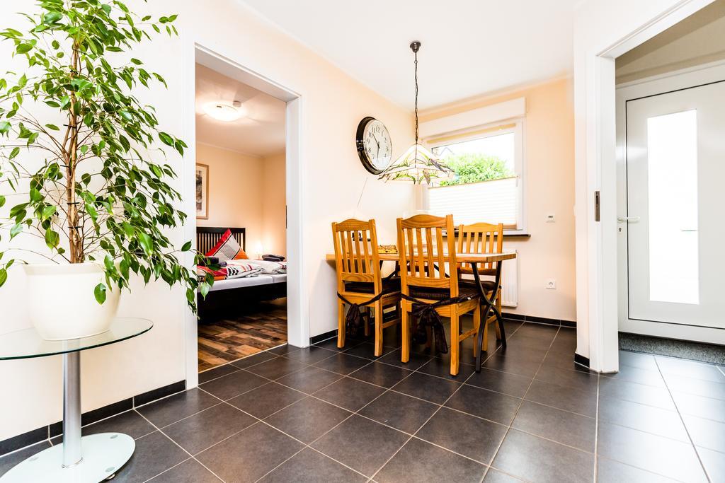 Design In Mit Terrasse Apartment