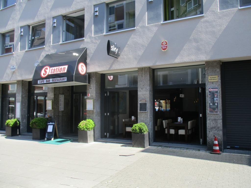 Station - For Backpackers Hostel *