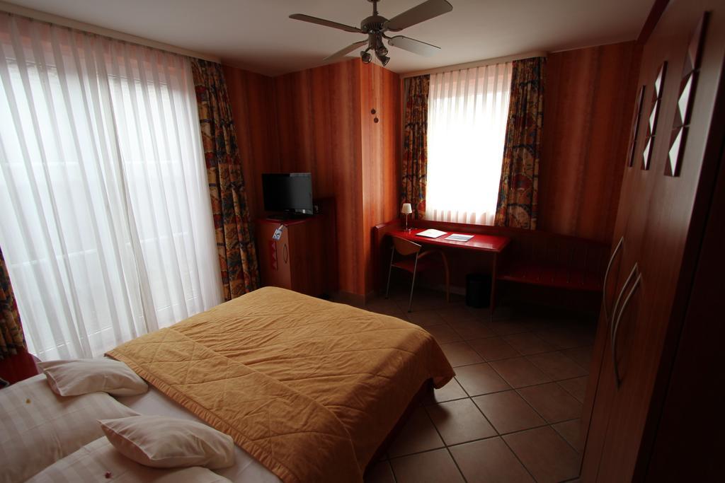 Hotel Mado Cologne