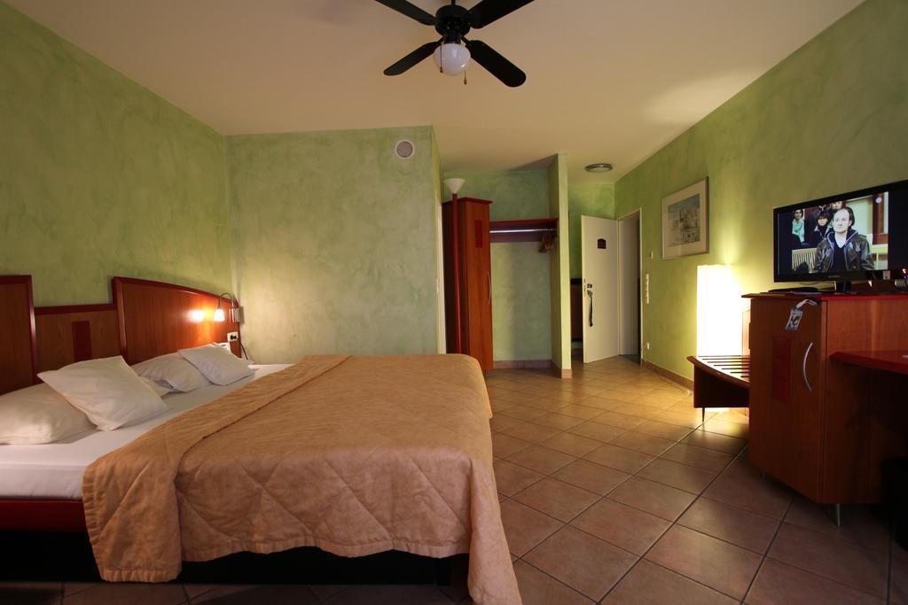 Hotel Mado 4*