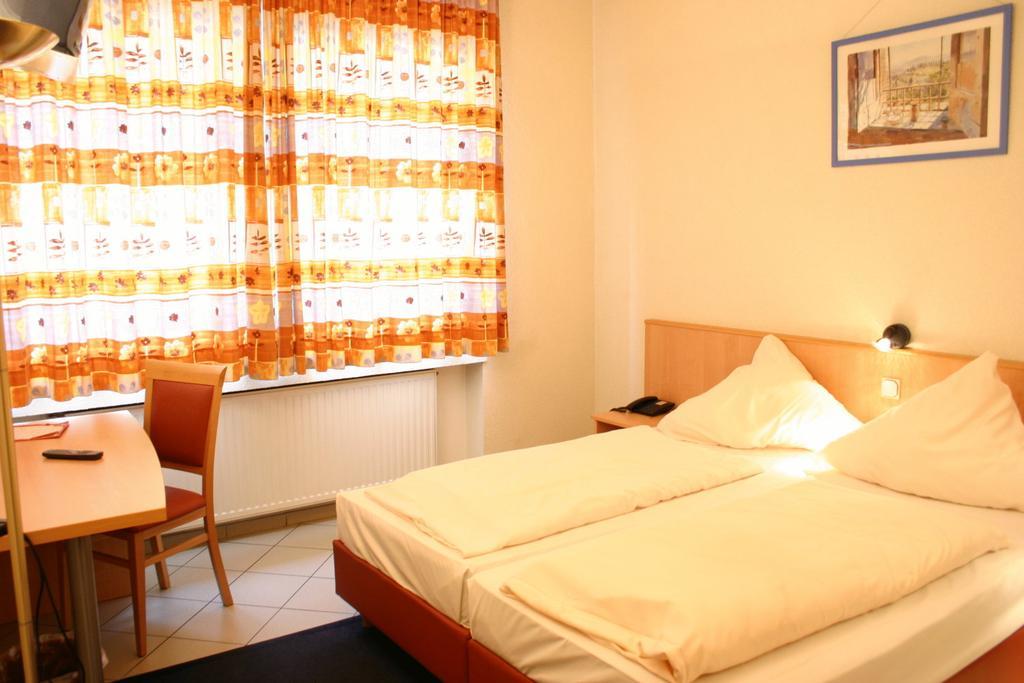 Guest house Elite An Der Universitaet Cologne