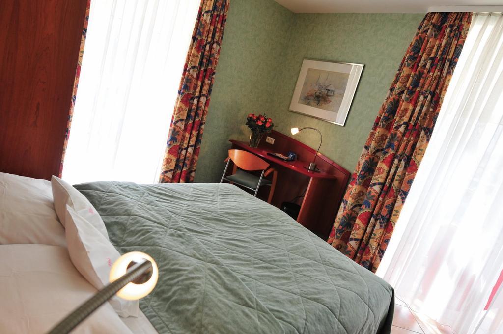 Hotel Mado Cologne