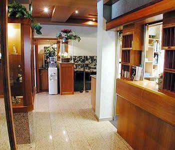 Merian 3* Cologne