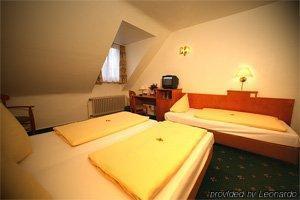 Novum Ahl Meerkatzen Altstadt Hotel Köln