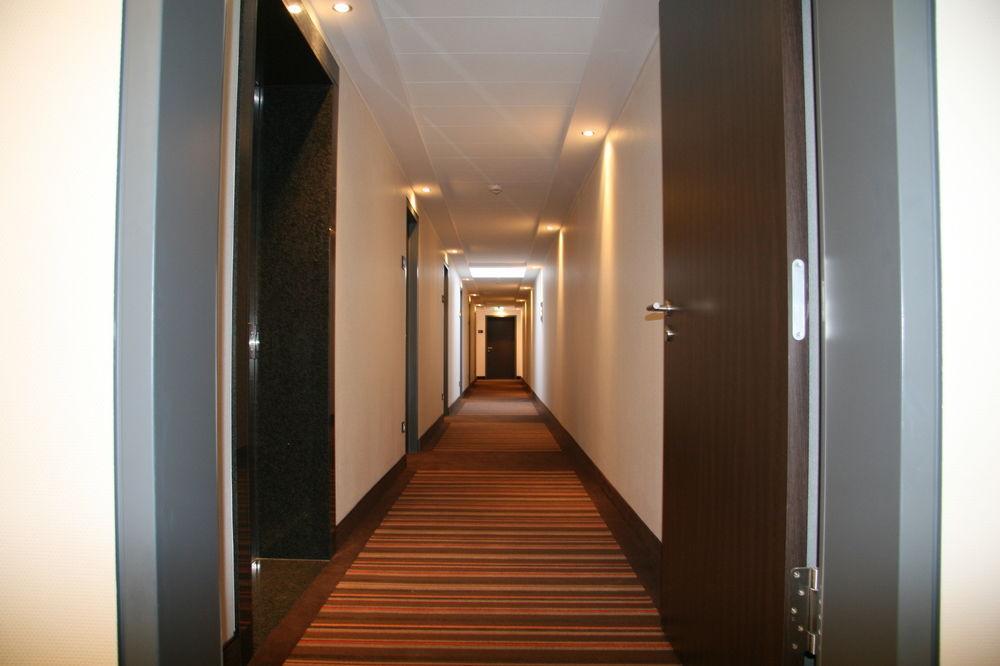 Fortune Hotel