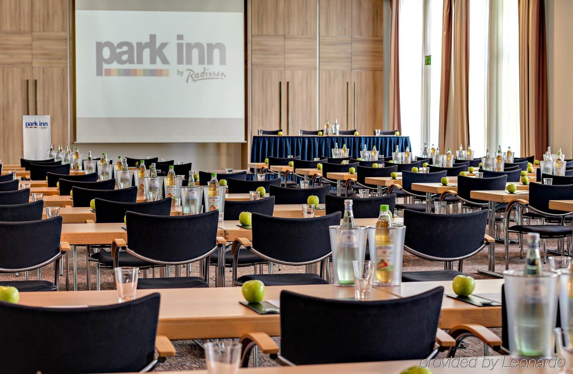 Park By Radisson West Hotel Köln
