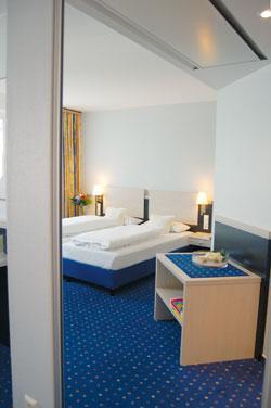 Stadthotel Am Roemerturm Hotel 4*