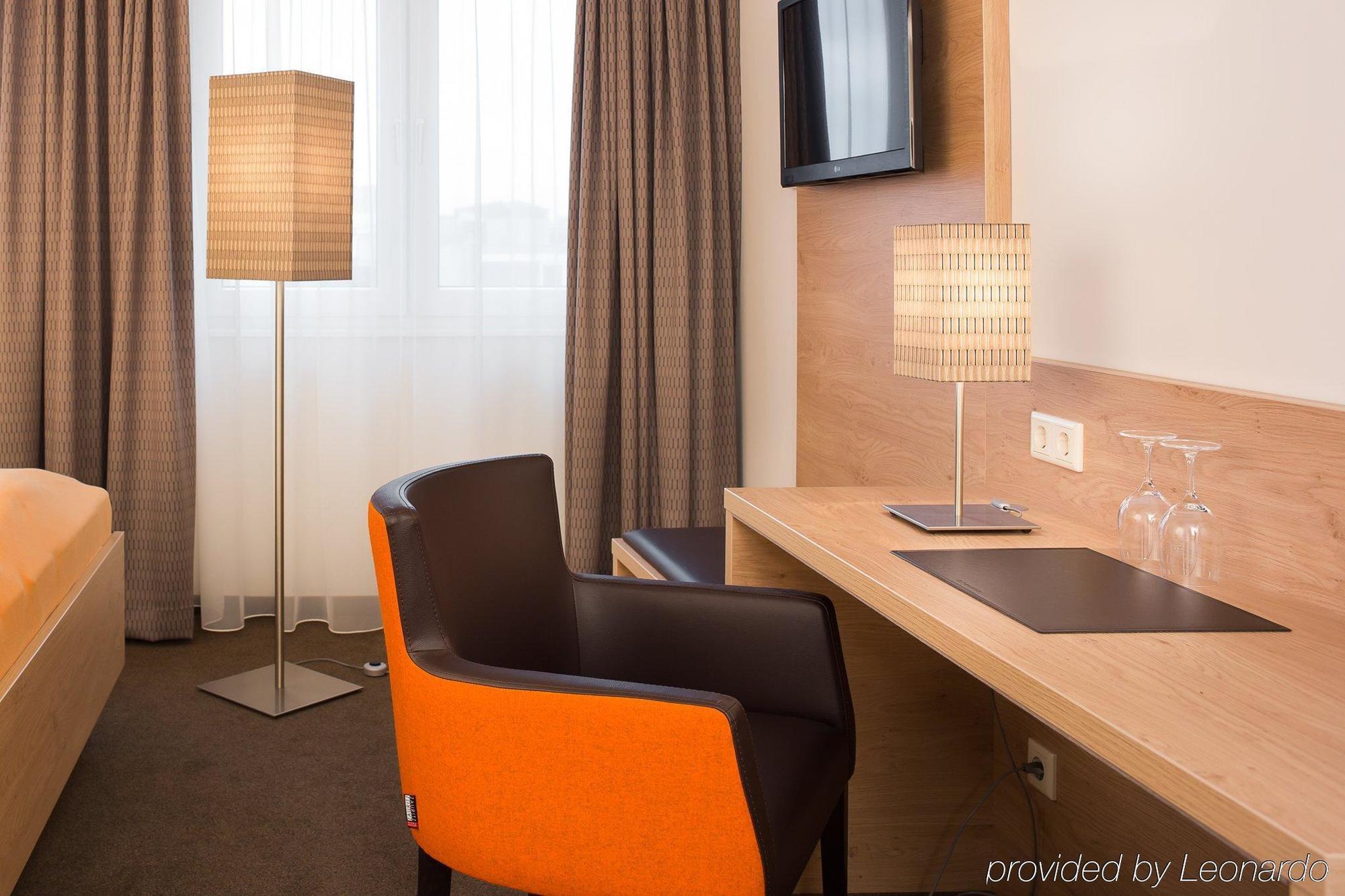 Stadthotel Am Roemerturm 4* Cologne