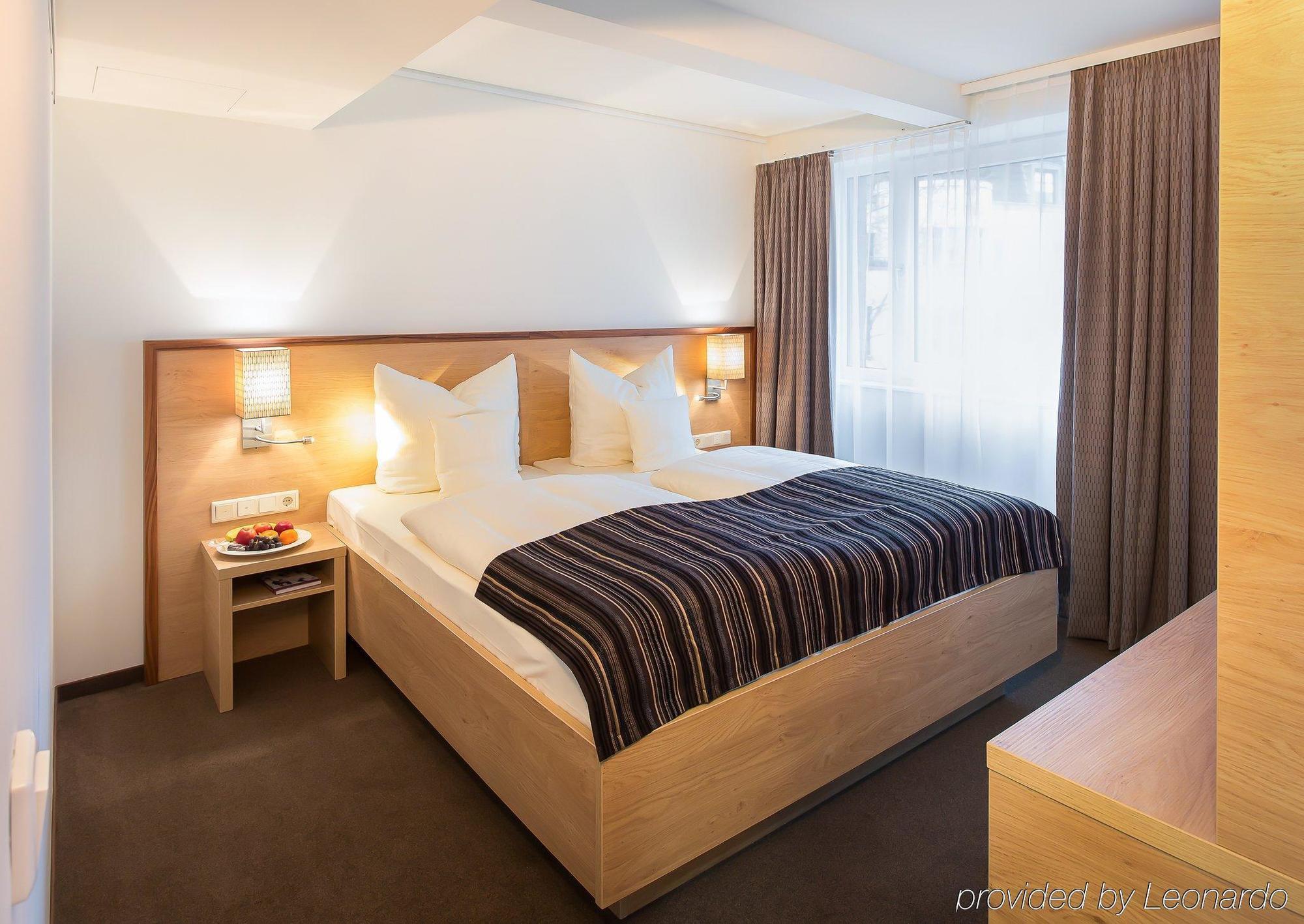 Stadthotel Am Roemerturm Hotel 4*