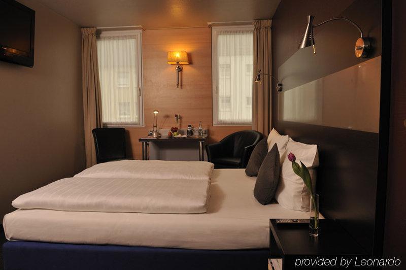 Centro Ayun Hotel 3*