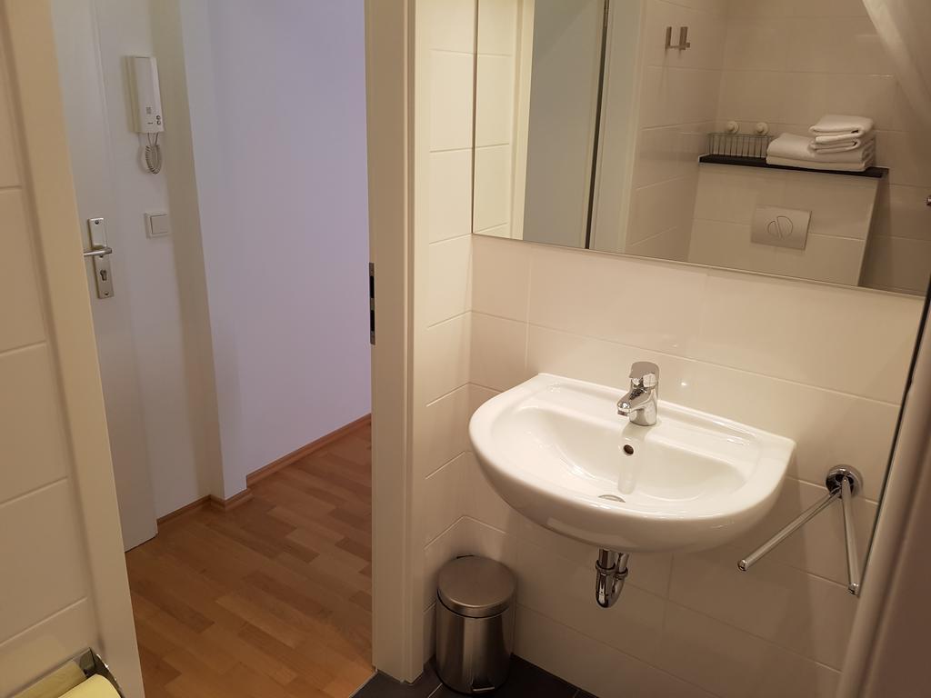 Rent A Gereonswall * Cologne