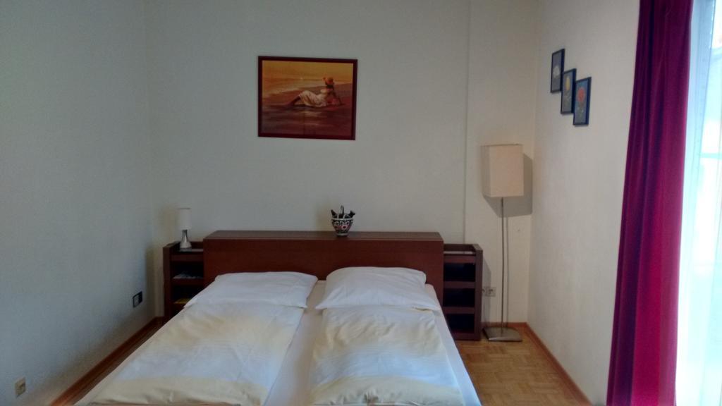 Hotel City Am Neumarkt 2*