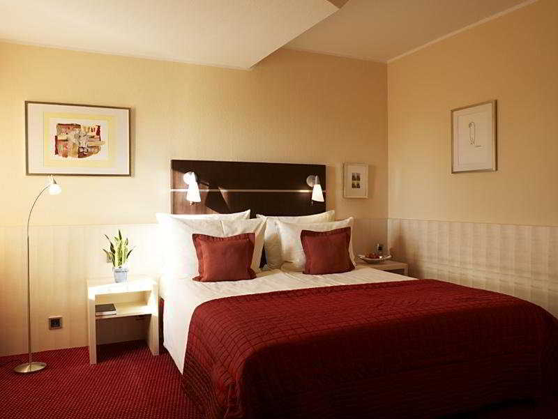 Uhu Garni Hotel Cologne