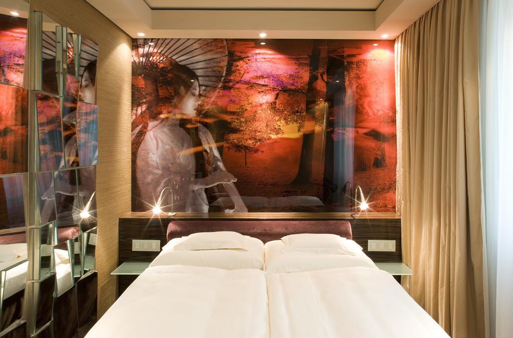 Savoy Hotel