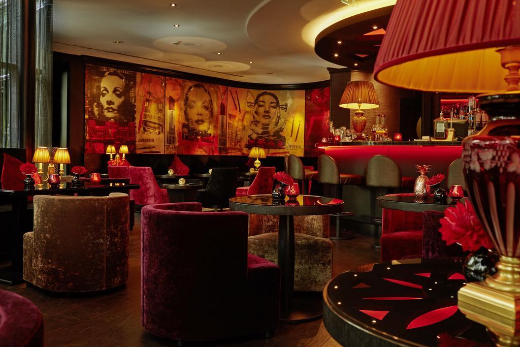 Savoy Hotel 4*