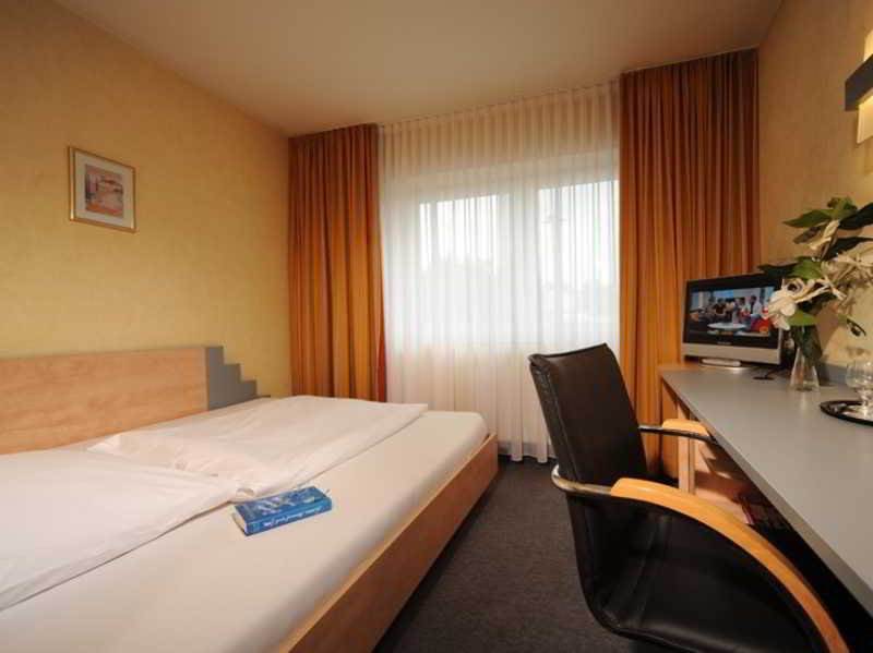 Hotel Triton 3*