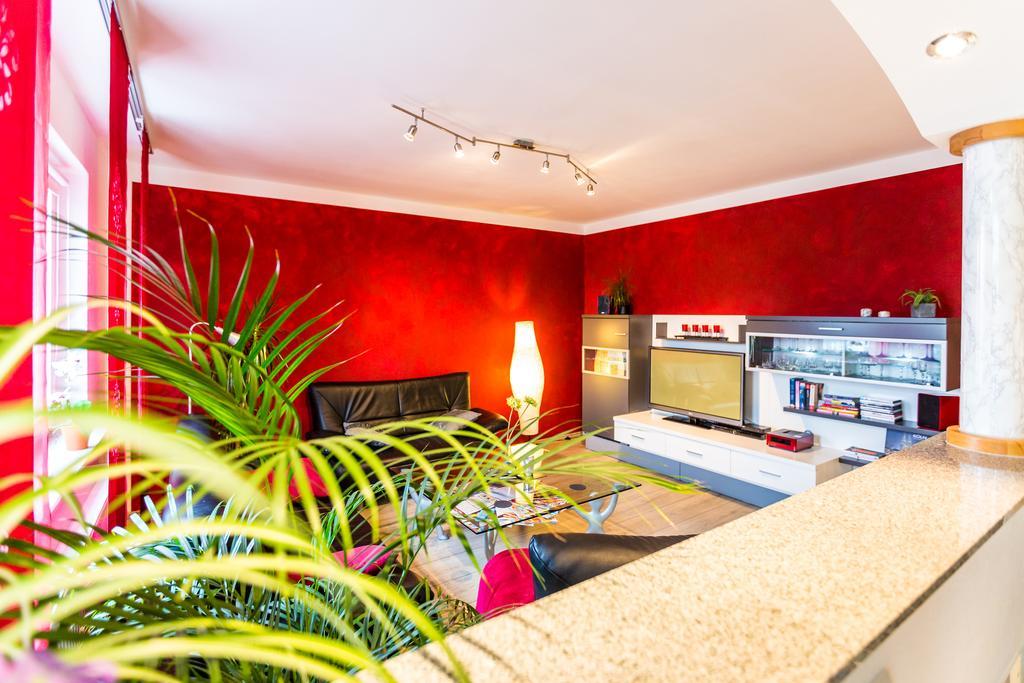 Messenahe Apartment