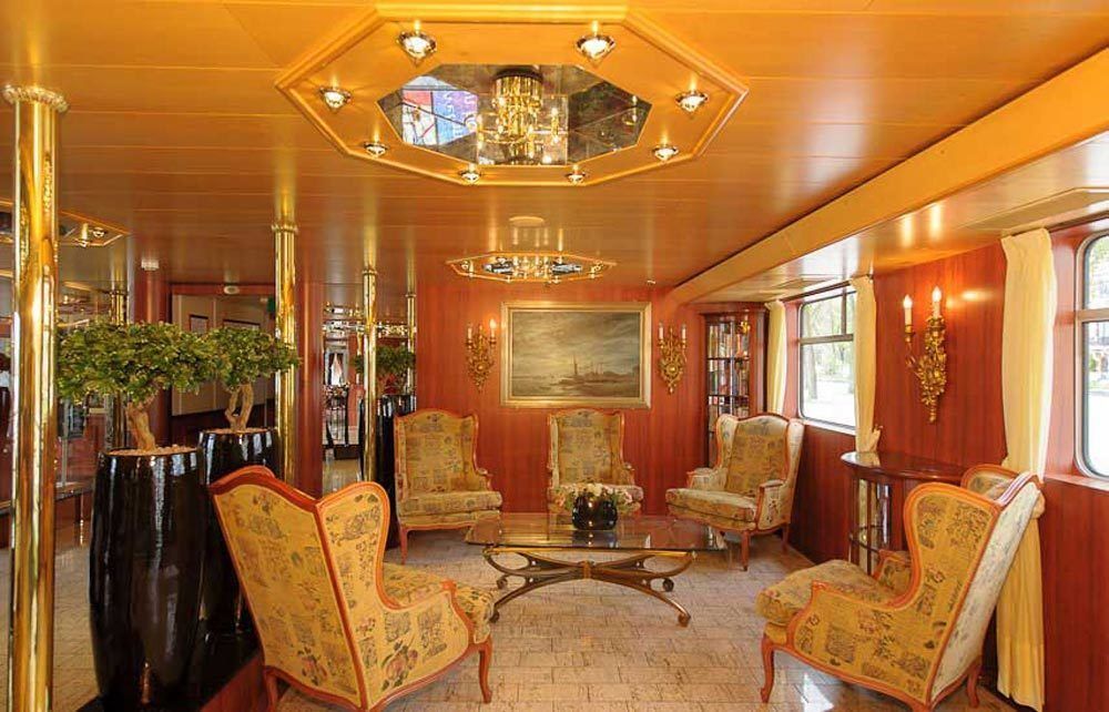 Knm Ms Switzerland Ii -