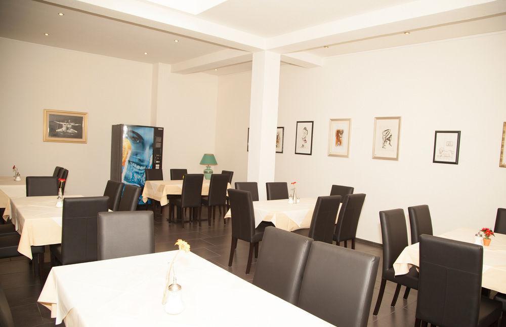 Hotel A&o Hauptbahnhof 2*