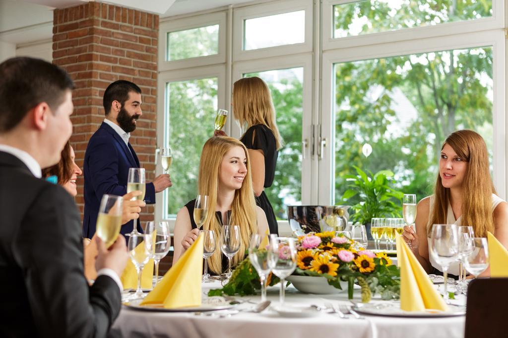 Messehotel Koeln-deutz Hotel 3*