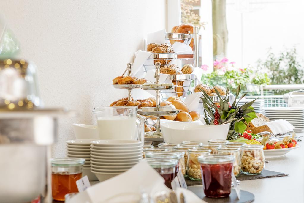 Messehotel Koeln-deutz Hotel 3*