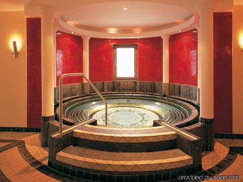 Hotel Dorint An Der Messe 4*
