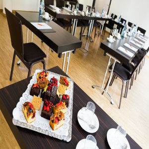 Stadthotel Am Roemerturm 4*