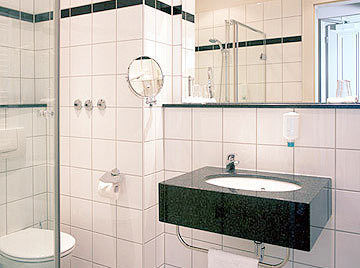 Astor & 4* Kolonia