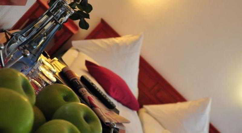 Cerano Am Dom Hotel 3*