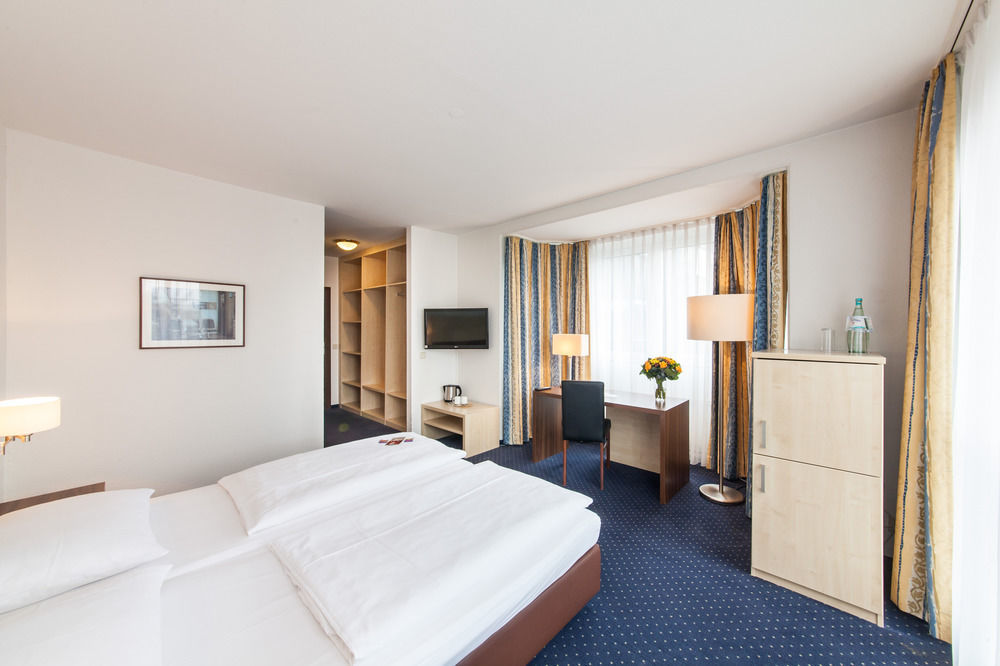 Hotel Mercure Airport