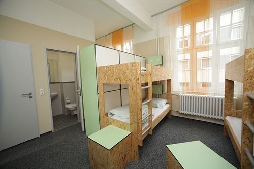 Pathpoint - Backpacker Hostel *